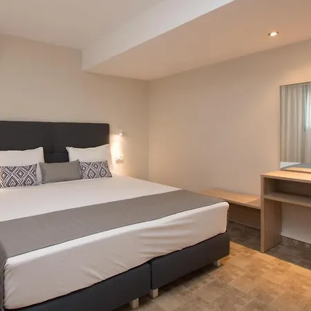 Golden Coast Boutique - Luxury Living Aparthotel