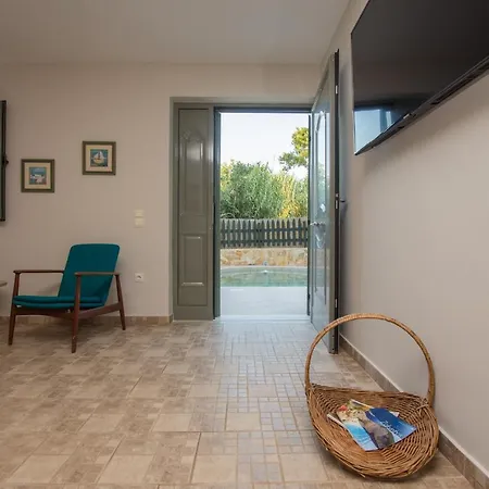 Golden Coast Boutique - Luxury Living Apart-hotel 4*