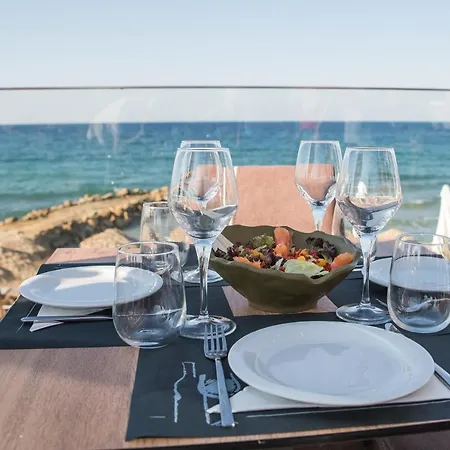 Golden Coast Boutique - Luxury Living 4* 킵셀리