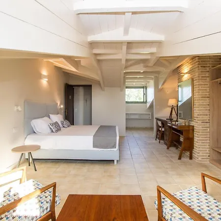 Golden Coast Boutique - Luxury Living 4* 킵셀리