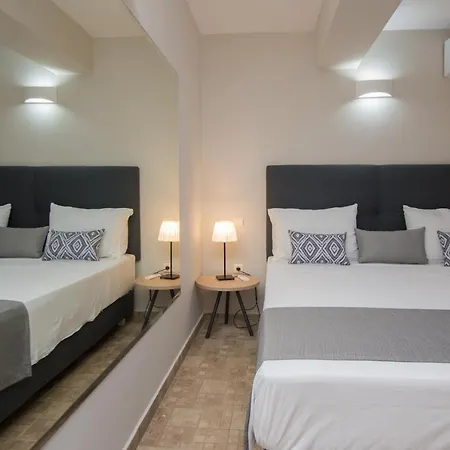 아파트호텔 Golden Coast Boutique - Luxury Living 4*